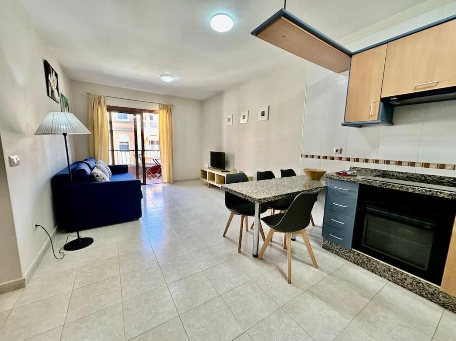 Relax Playa De La Jaquita Apartment El Médano Екстериор снимка